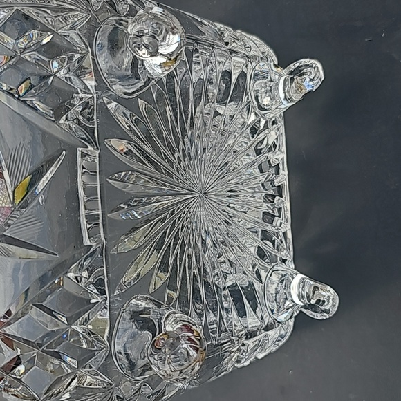 BOHEMIA VINTAGE PRESSED GLASS SQUARE BOWL WITH PINWHEELS - Picture 4 of 8